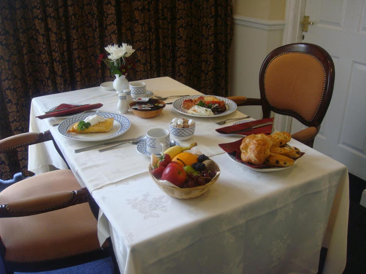 Beggars Reach Hotel Pembroke Dock Eksteriør bilde