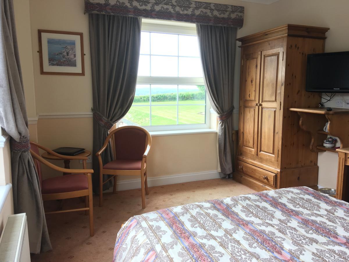 Beggars Reach Hotel Pembroke Dock Eksteriør bilde