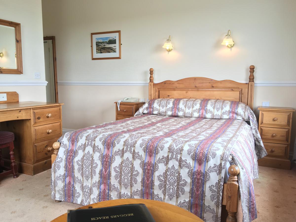 Beggars Reach Hotel Pembroke Dock Eksteriør bilde