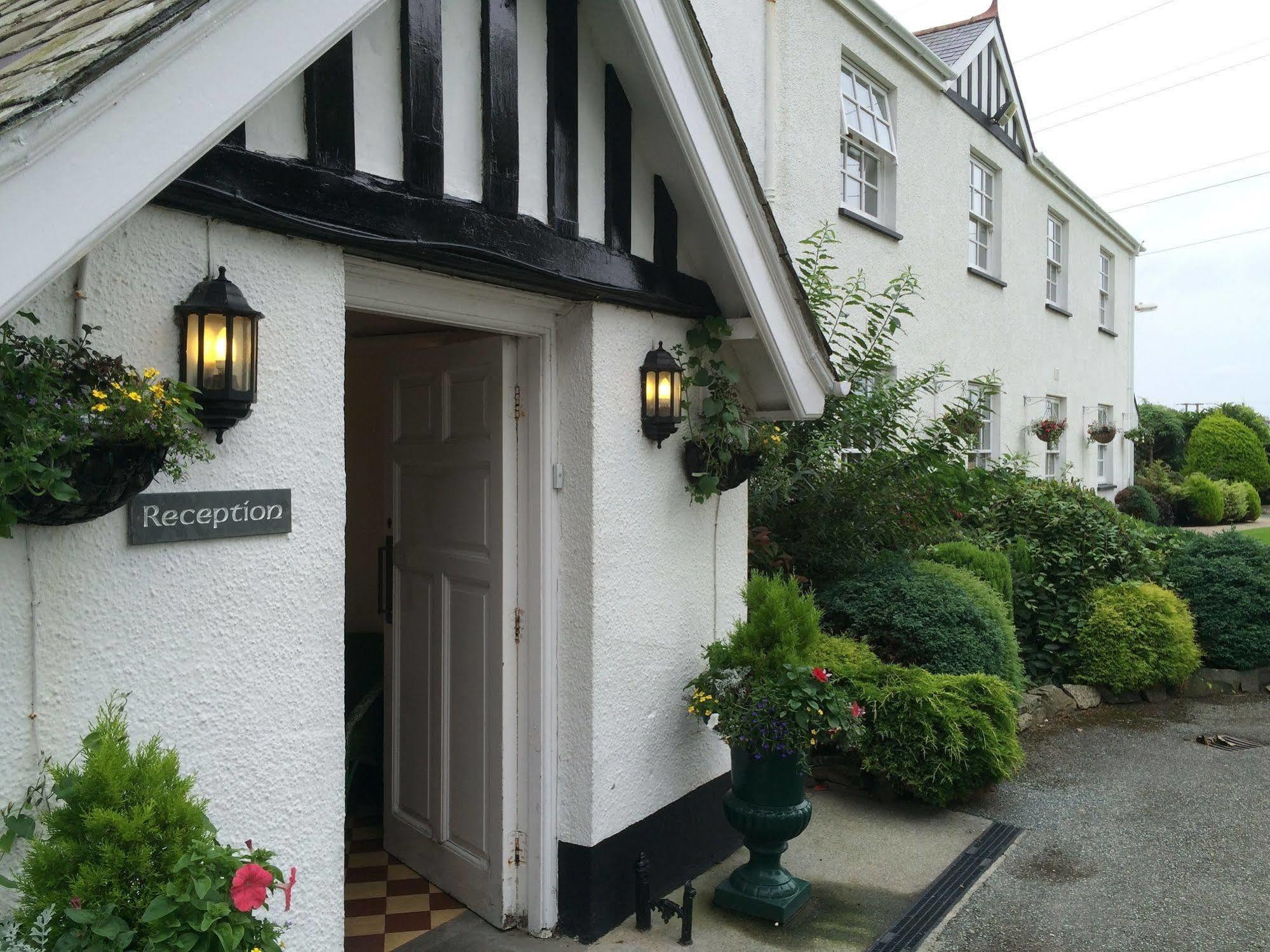 Beggars Reach Hotel Pembroke Dock Eksteriør bilde